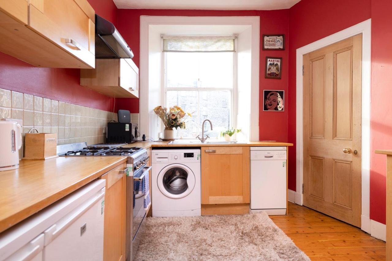 Joivy Old Town 1-Bed Apartment With Stunning Views Edimburgo Exterior foto