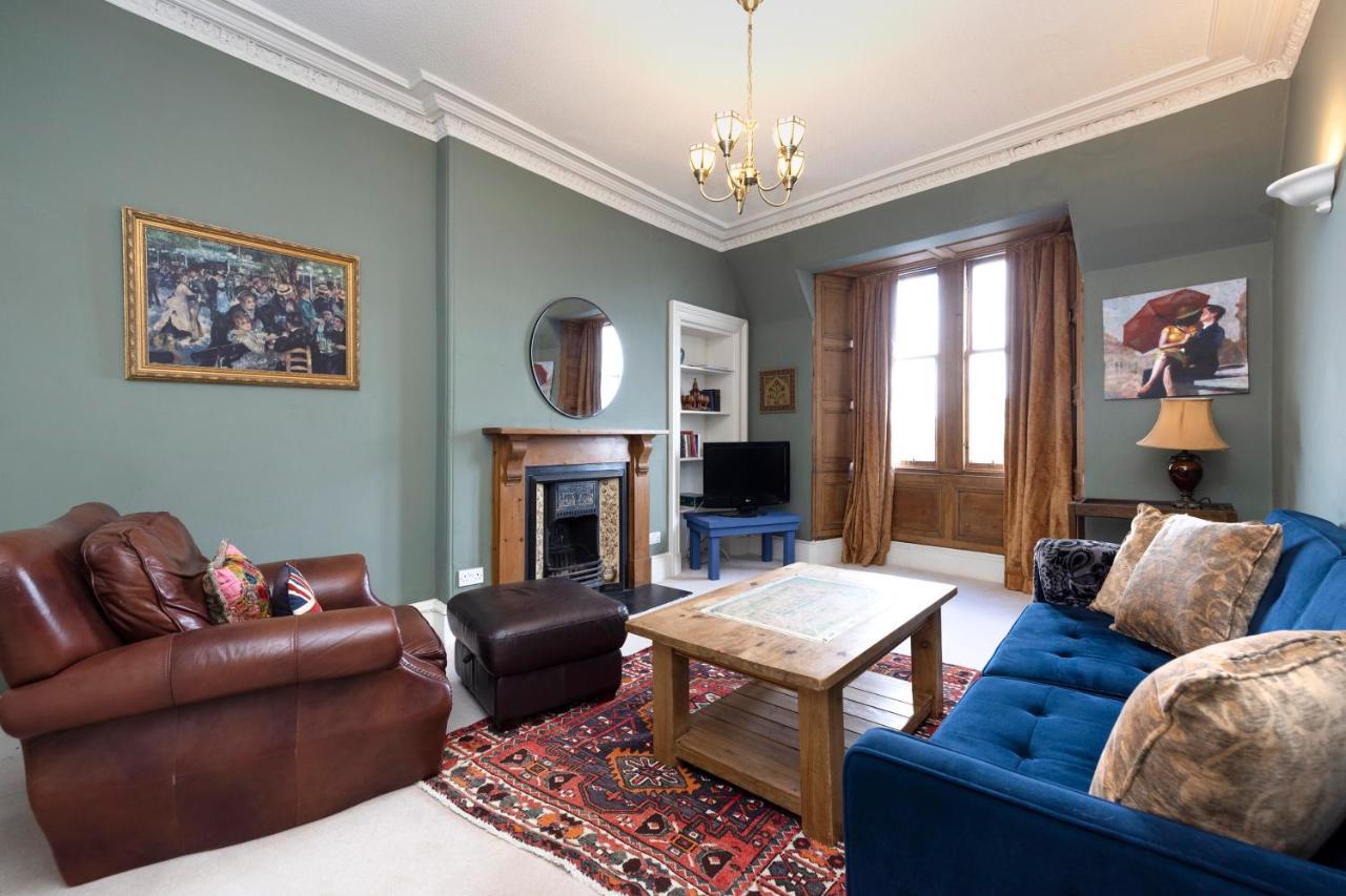 Joivy Old Town 1-Bed Apartment With Stunning Views Edimburgo Exterior foto